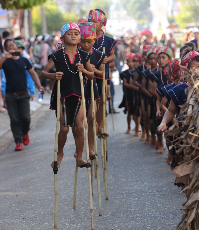 Muôn màu văn hóa Cồng chiêng Tây Nguyên - ảnh 1