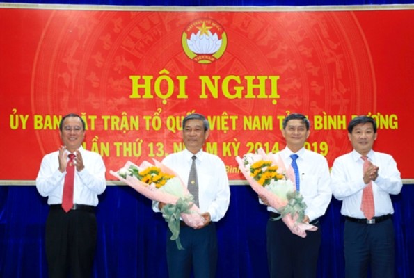 Bình Dương: Trưởng Ban Dân vận kiêm Chủ tịch Ủy ban MTTQ Việt Nam - ảnh 1