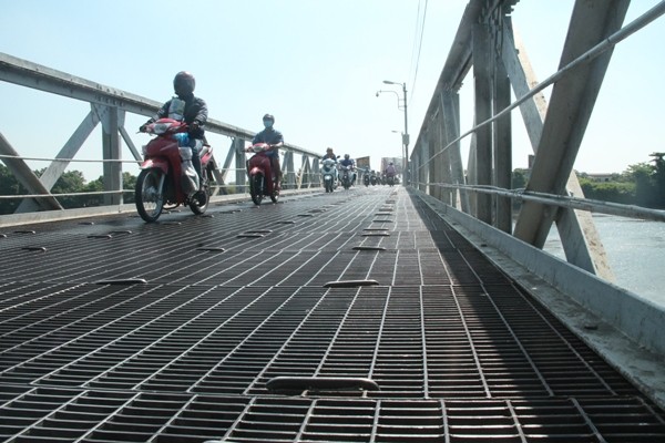 Cận cảnh cây cầu sắt lịch sử 106 năm trước ngày “khai tử” - ảnh 9