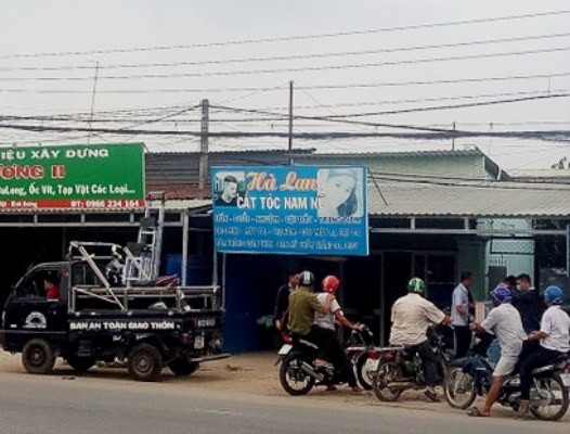 Vờ vào cắt tóc rồi dùng dao đâm chủ tiệm gục tại chỗ - ảnh 1