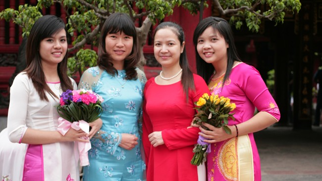 Những nhà khoa học nữ cháy bỏng đam mê - ảnh 1
