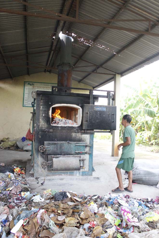 Rà soát lò đốt rác phát thải dioxin - ảnh 1