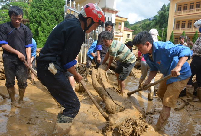 Lũ quét chưa từng có tại Yên Bái: Tan hoang Mù Cang Chải, 13 người mất tích - ảnh 1