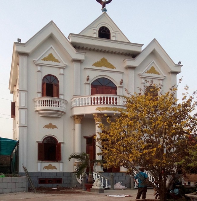 Xây dựng trái phép, đập nhà dân, né nhà 'quan' - ảnh 2