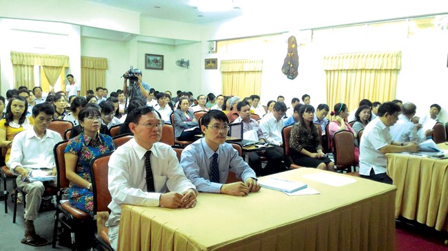 Cai nghiện thuốc lá từ… nhân viên y tế - ảnh 1