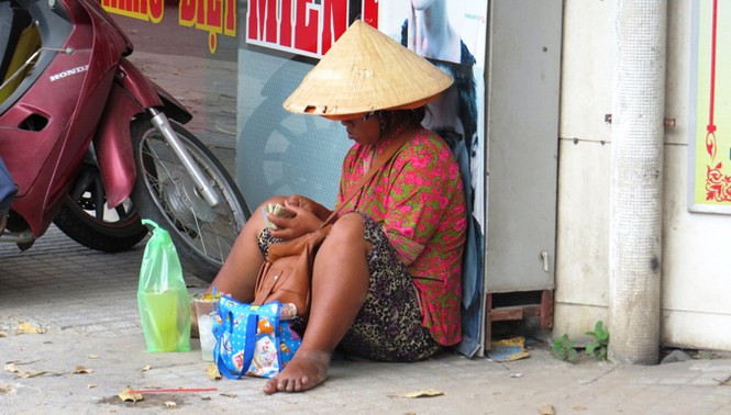 Vấn nạn ăn xin - ảnh 1