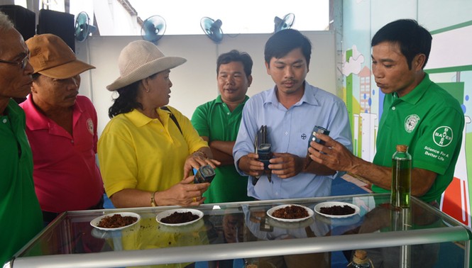 Nông dân Việt thành công từ mô hình CLB chuyên gia Bayer - ảnh 1