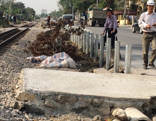 Tai nạn đường sắt tăng cao: Vẫn bùng nhùng trách nhiệm - ảnh 1