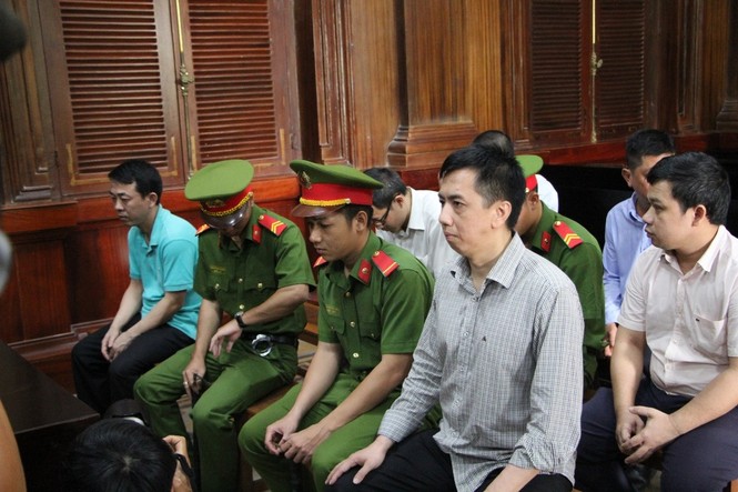 Vụ buôn 'thuốc ung thư giả': Tài liệu giải mật của Bộ Y tế nói lên điều gì? - ảnh 1