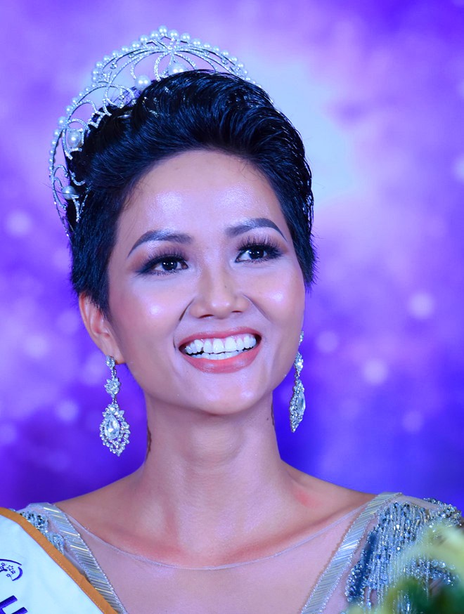 Lãnh đạo Đắk Lắk: H’Hen Niê là tấm gương-nguồn cảm hứng cho thanh niên - ảnh 4