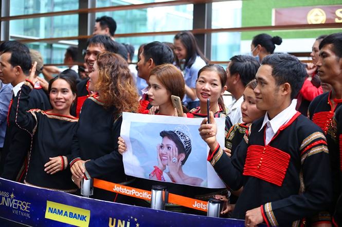 Lãnh đạo Đắk Lắk: H’Hen Niê là tấm gương-nguồn cảm hứng cho thanh niên - ảnh 2