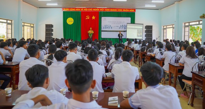 'Hành trình trái tim' qua Tây Nguyên: Truyền tri thức và khát vọng cho tuổi trẻ - ảnh 7