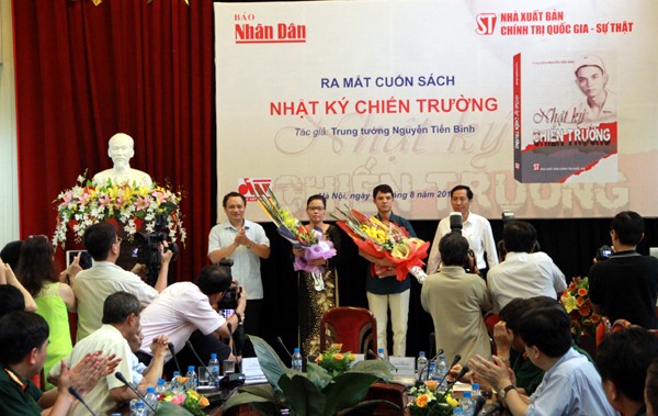 Ra mắt tác phẩm Nhật ký Chiến trường - ảnh 1