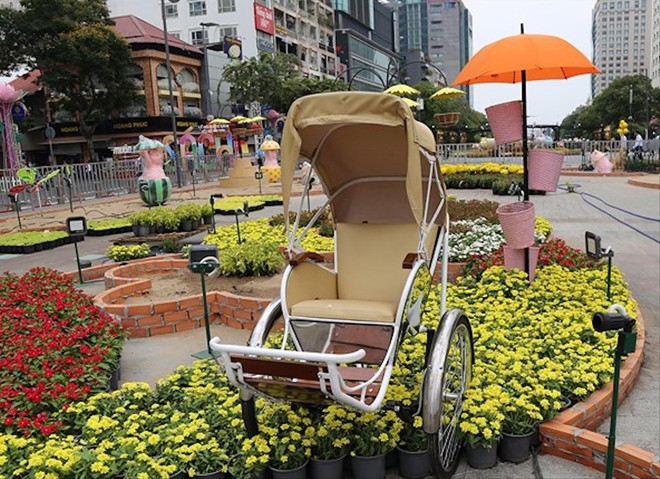 Ðường hoa Nguyễn Huệ khai trương vào ngày 2/2 - ảnh 1