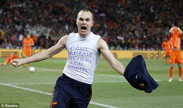 Thất bại cay đắng, Andres Iniesta chia tay tuyển Tây Ban Nha - ảnh 1