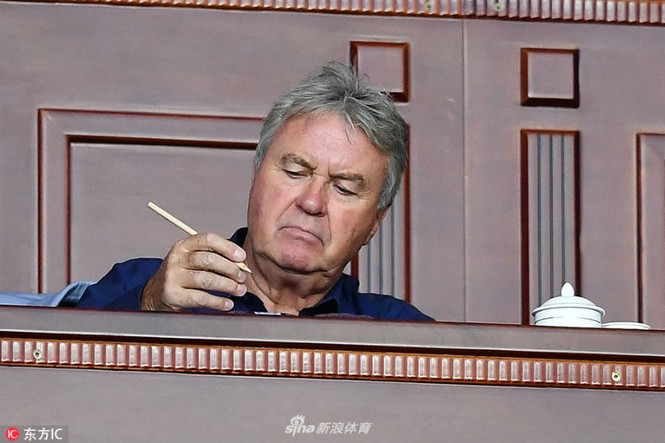 Mời Guus Hiddink, bóng đá Trung Quốc ôm mộng vàng Olympic - ảnh 1