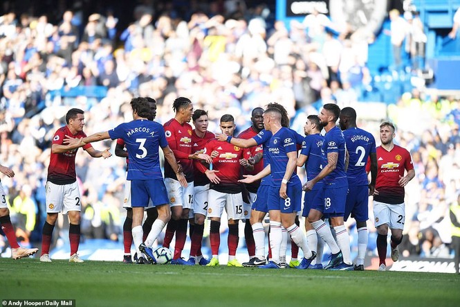 Mourinho nổi điên, đuổi đánh người Chelsea ngay tại sân - ảnh 5
