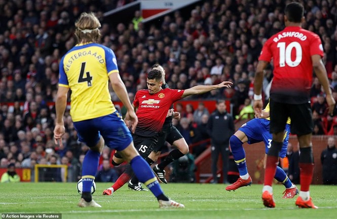 Lukaku tỏa sáng, M.U thắng ngược Southampton phút chót - ảnh 1