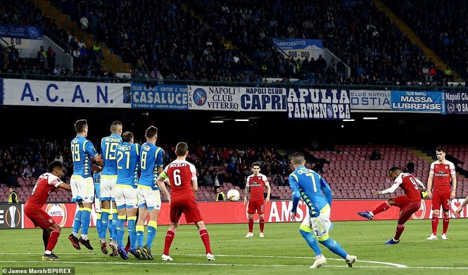 Arsenal và Chelsea đồng hành vào bán kết Europa League - ảnh 1