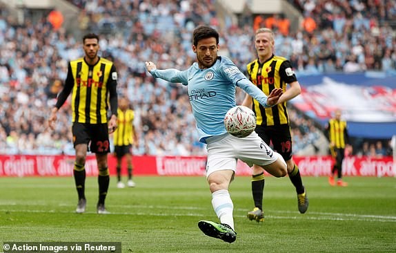 Man City vs Watford: 'Cú ăn ba' cho Man xanh - ảnh 7