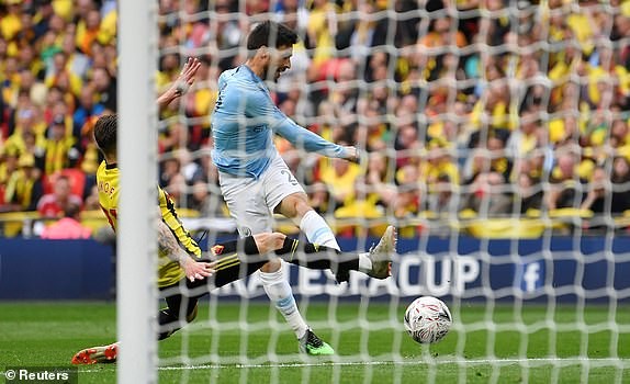Man City vs Watford: 'Cú ăn ba' cho Man xanh - ảnh 9