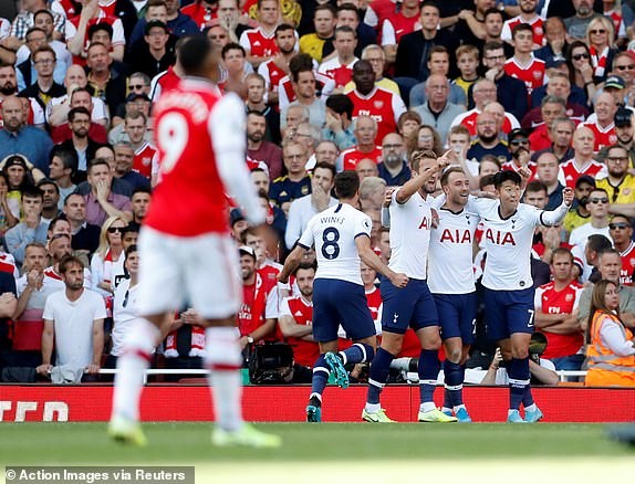 VAR 'lên tiếng', Arsenal chia điểm với Tottenham - ảnh 8