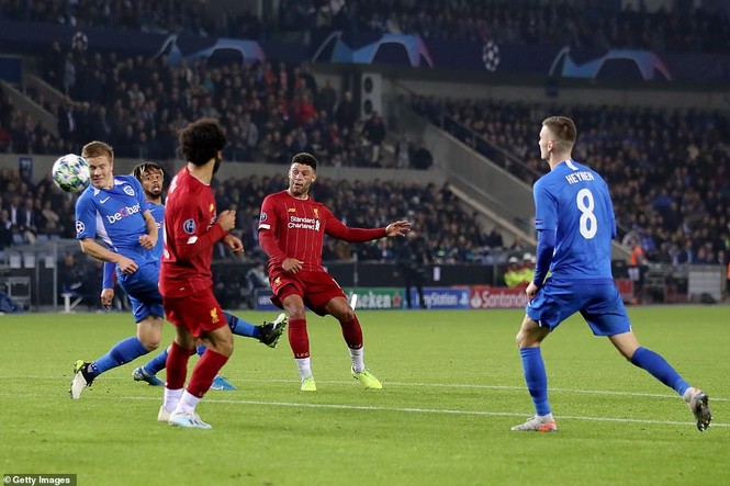 'Bệnh binh' sắm vai người hùng, Liverpool đại phá sân khách - ảnh 1