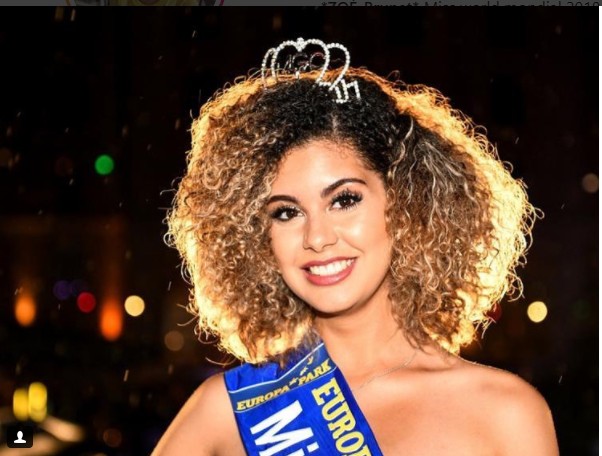 Nhan sắc 'bốc lửa' Á hậu Bỉ giành danh hiệu 'Miss World Cup' 2018 - ảnh 1