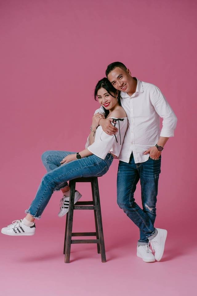 MC Hoàng Linh khoe body gợi cảm với hình xăm bông hồng 'khủng' ở đùi - ảnh 7