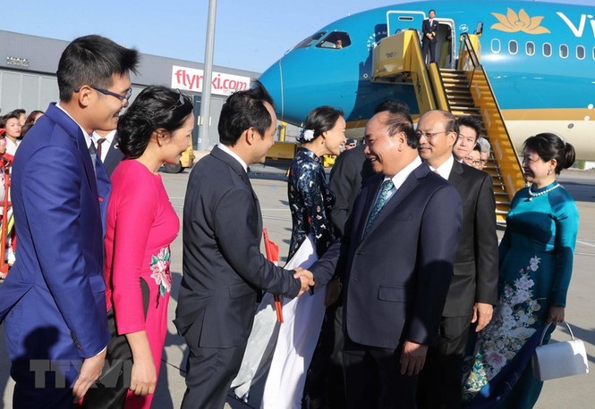 Hình ảnh Thủ tướng Nguyễn Xuân Phúc và Phu nhân đến Cộng hòa Áo - ảnh 2