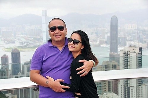Thời gian sau đó, trên trang cá nhân của Phạm Quỳnh Anh và Quang Huy luôn ngập tràn những hình ảnh hạnh phúc bên con gái. Từ khi kết hôn và sinh con, Phạm Quỳnh Anh chấp nhận gác lại sự nghiệp ca hát để giúp chồng quản lý công ty với việc phụ trách phần quan hệ với các nghệ sĩ và giới truyền thông.