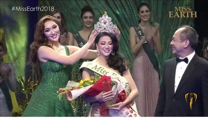 Với những gì đã thể hiện tại cuộc thi, việc đăng quang ngôi vị Miss Earth - Hoa hậu Trái đất 2018 của Nguyễn Phương Khánh được đánh giá là hoàn toàn xứng đáng, thoả lòng mong đợi của công chúng nước nhà.