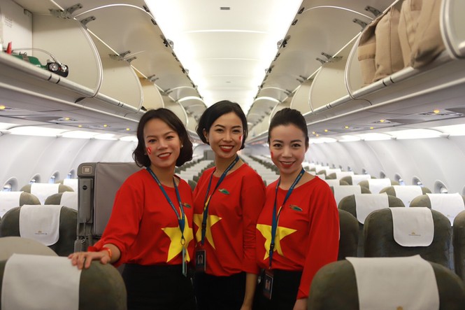Đến thời điểm hiện tại, có tổng cộng 17 chuyến bay cuả Vietnam Airlines cung cấp hơn 3.000 chỗ để phục vụ nhu cầu tăng cao của người hâm mộ cả nước sang sân vận động Bakit Jalil cổ vũ cho đội tuyển Việt Nam.