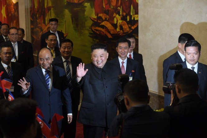 Thủ tướng Nguyễn Xuân Phúc tiếp Chủ tịch Kim Jong-un (Ảnh: Như Ý).