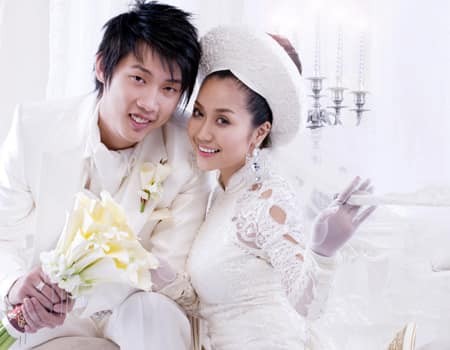 Ảnh cưới của vợ chồng Ốc Thanh Vân cách đây hơn 1 thập kỉ gây 'sốt' - ảnh 2