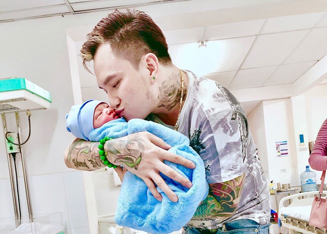 Showbiz 20/3: Gia Bảo nhận đạp vợ cũ chỉ vì mang sai giày cho anh - ảnh 3
