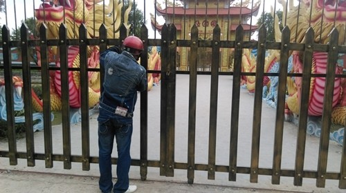 'Hé lộ' hình ảnh ngôi đền mới trong nhà thờ Tổ hơn 100 tỉ của Hoài Linh - ảnh 11