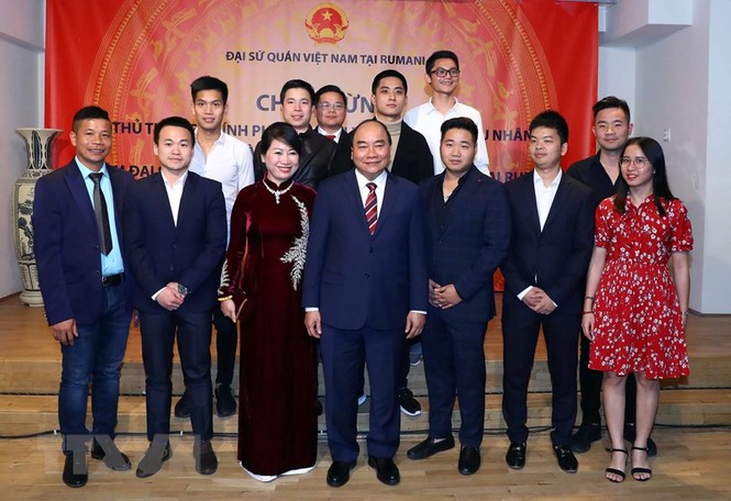 Hình ảnh hoạt động của Thủ tướng Nguyễn Xuân Phúc tại Romania - ảnh 11