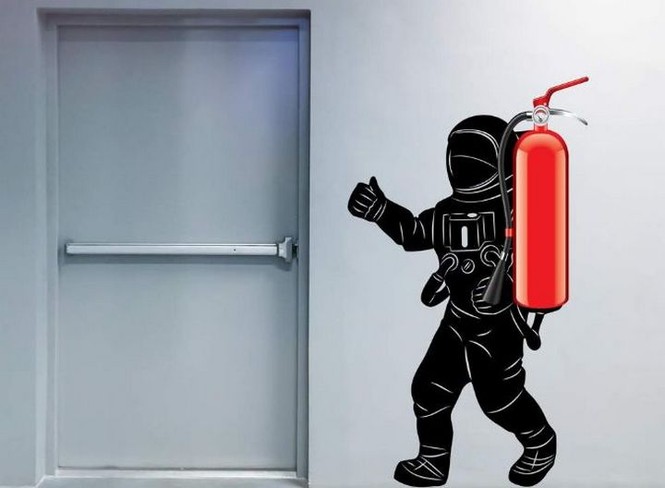 Phát minh dập lửa 'cực dị': Hút lửa vào bình chữa cháy - ảnh 1