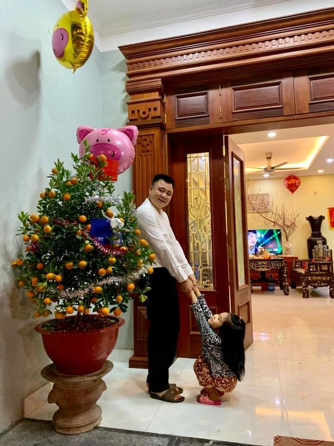 Cận cảnh không gian sống ấm cúng của gia đình Tự Long - 2