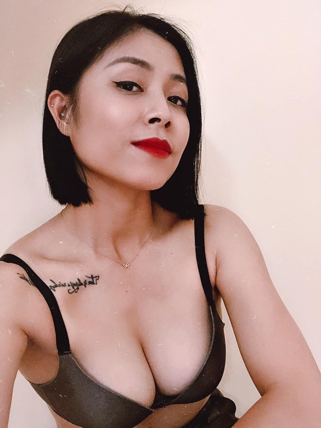 BTV Hoàng Linh lại tung ảnh bikini 'đốt mắt' người nhìn - ảnh 1