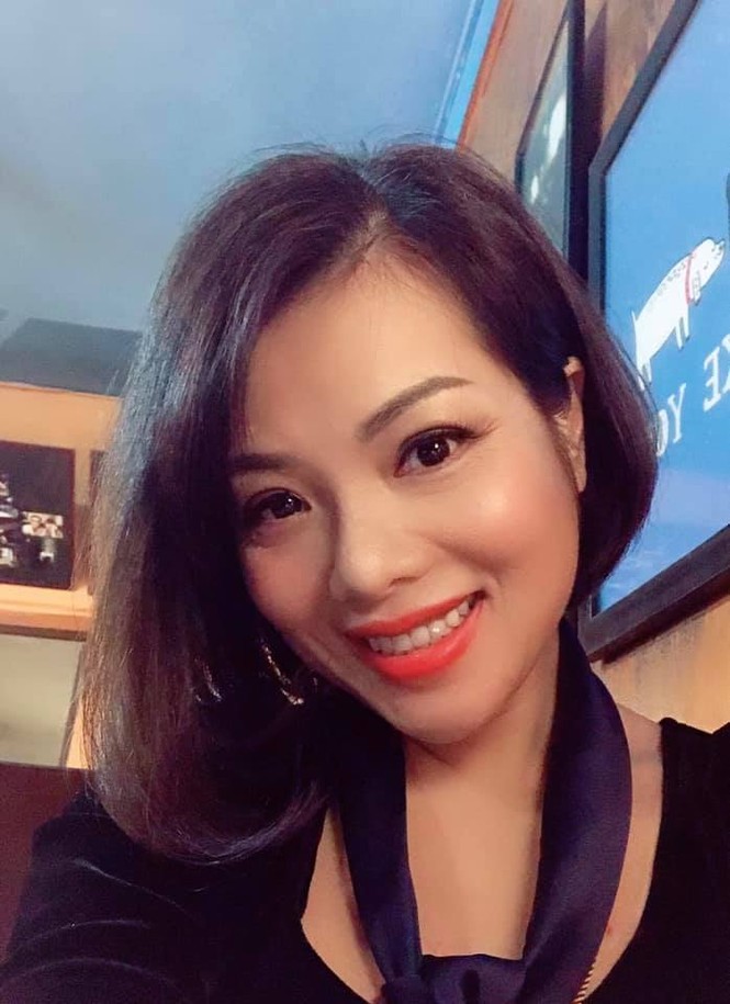 Nhan sắc trẻ trung bất ngờ của MC Bạch Dương khi trở lại VTV sau 2 năm rời xa - ảnh 2