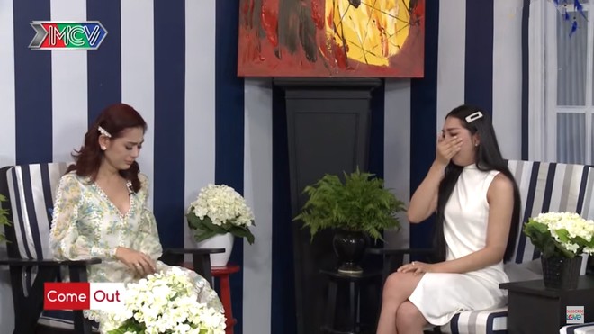 Cô gái chuyển giới kể chuyện bất hạnh từ bé, bị người yêu lạm dụng tình dục - ảnh 2