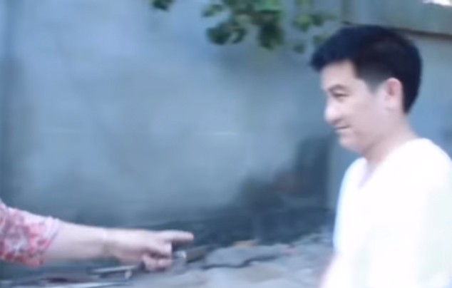 NSND Hồng Vân làm điều xúc động nhân 100 ngày mất nghệ sĩ Anh Vũ - ảnh 3