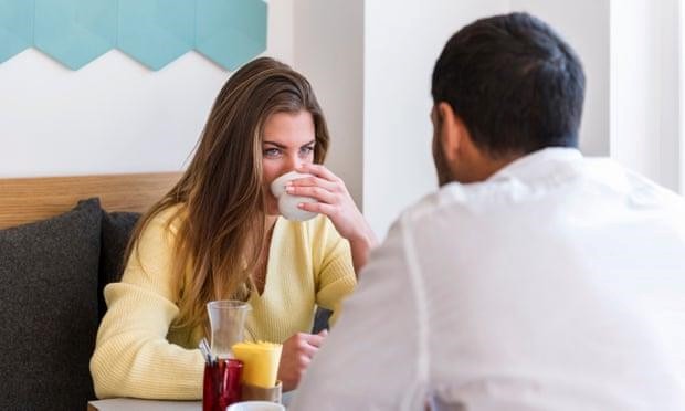 Giới trẻ Mỹ đồng ý gặp mặt, hẹn hò để được mời 'ăn chùa' - ảnh 4