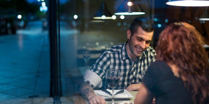Giới trẻ Mỹ đồng ý gặp mặt, hẹn hò để được mời 'ăn chùa' - ảnh 3