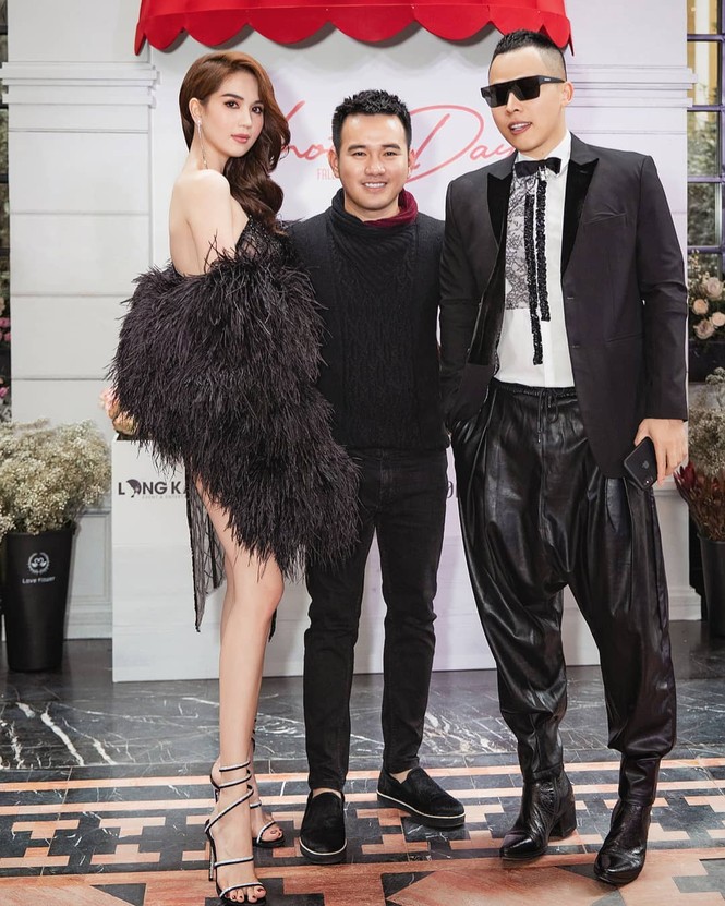 Ngọc Trinh lại gây 'sốt' với váy xuyên thấu soi rõ da thịt giữa trời lạnh Sa Pa - ảnh 2