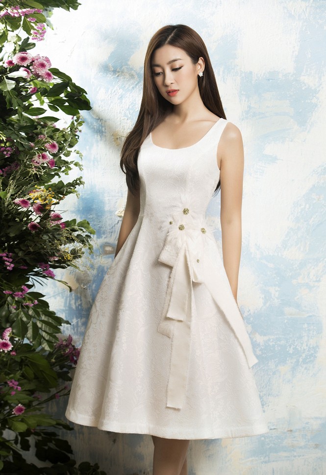 Đỗ Mỹ Linh duyên dáng - ảnh 12