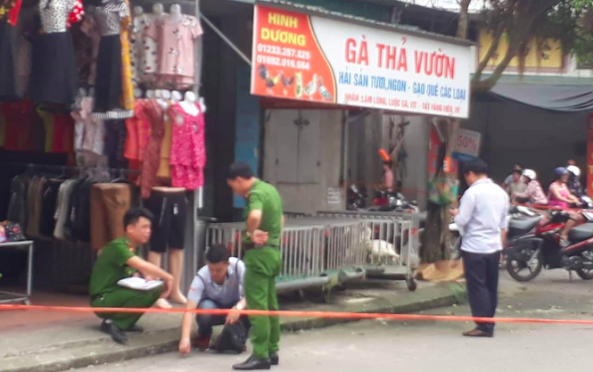 Phát hiện người đàn ông tử vong bất thường ở khu ki ốt chợ - ảnh 1