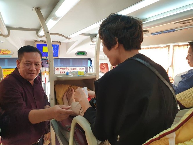 Chuyến xe miễn phí đoàn viên chiều 30 Tết - ảnh 1